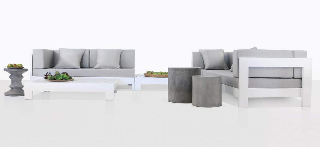 Wonderful in White outdoor furniture