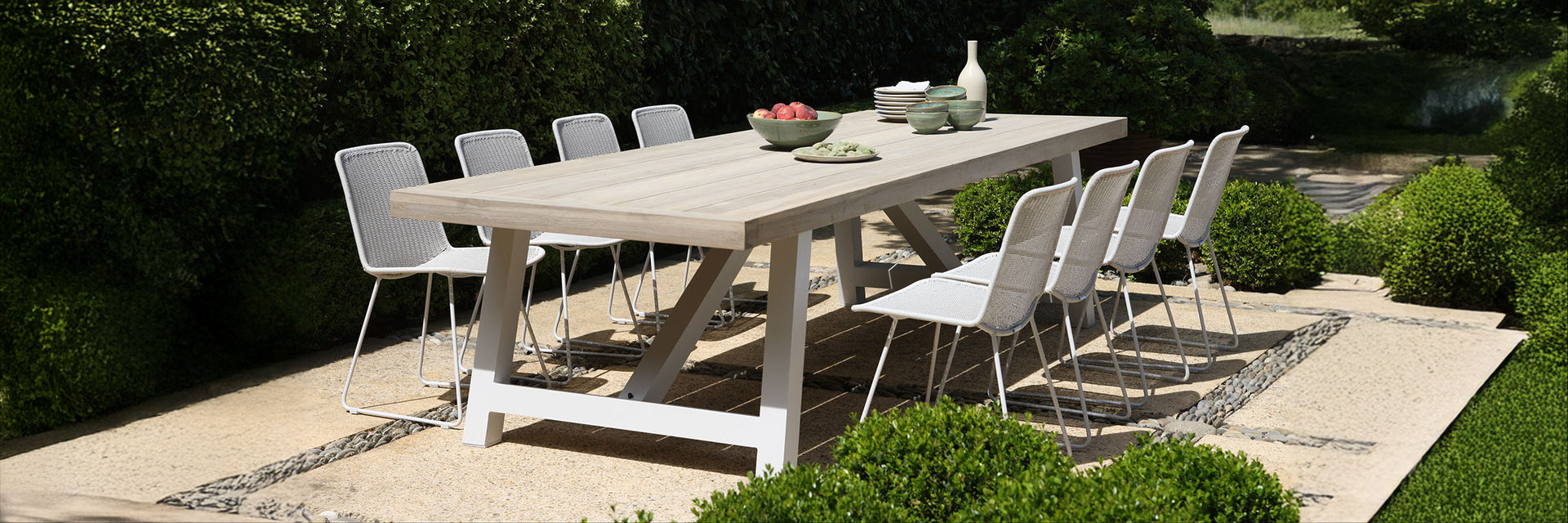 Outdoor Tables NZ – Dining, Bar, Coffee and Side Tables