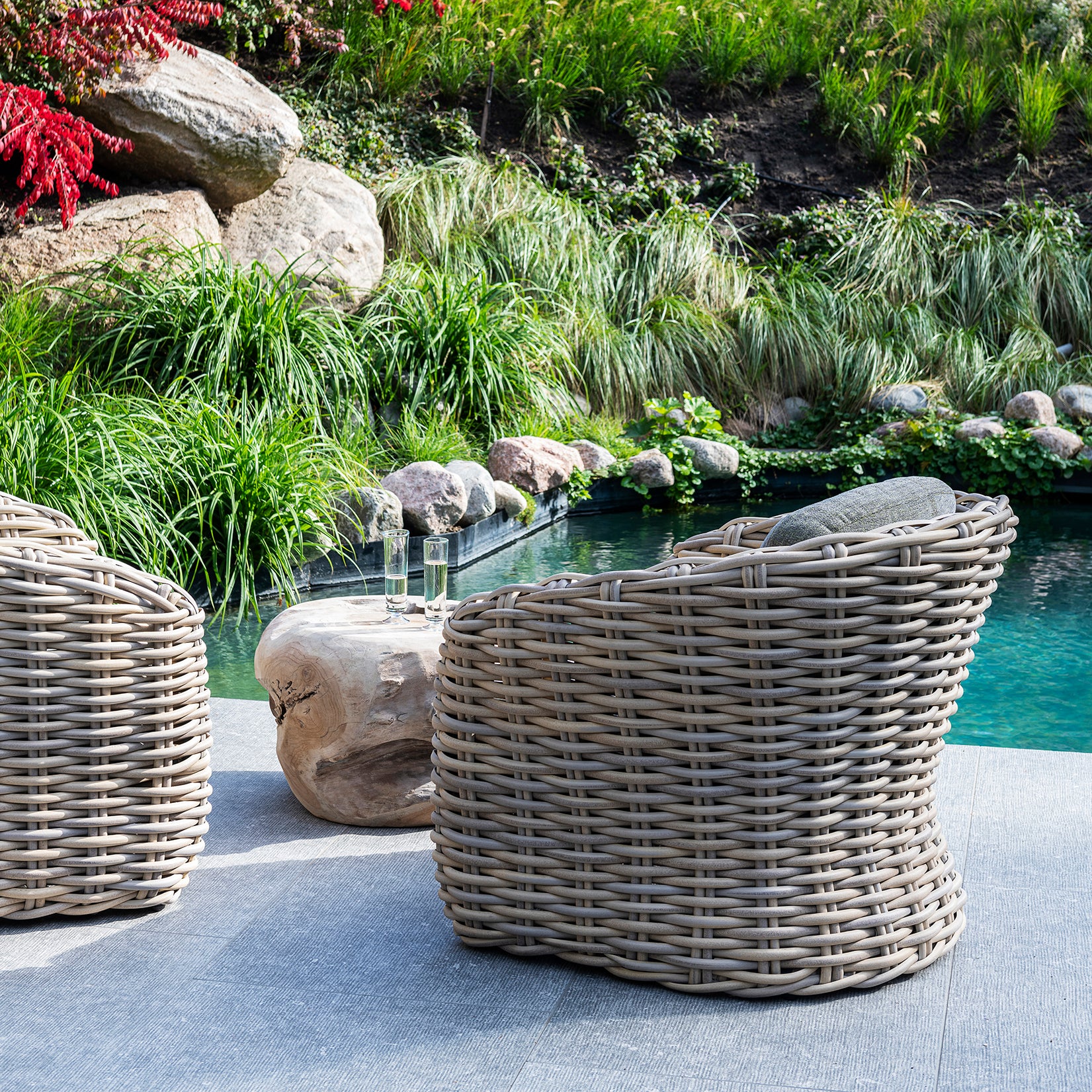 lsm.jpg4.us | lco-008" ADJUSTABLE LOUNGE CHAIR WITH CUSHION LCO 008 001 Loom