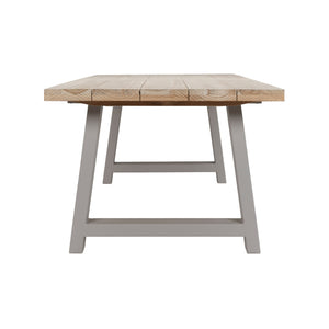Santa Fe teak and aluminium dining table in linen colour way for frame. Straight, end view of table.